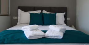 Q Apartments Private Parking